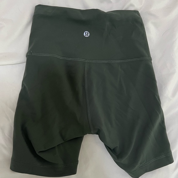 Lululemon Wonder Under High Rise Shorts - Picture 3 of 3